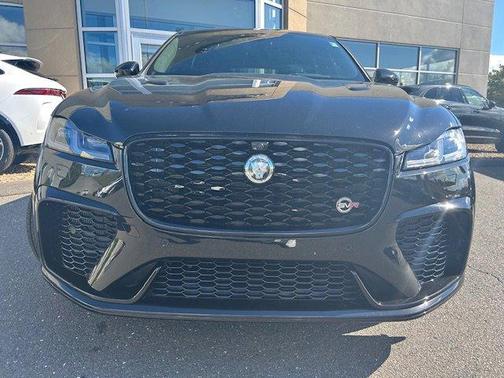 2024 Jaguar F-PACE SVR