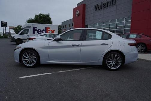 2022 Alfa Romeo Giulia Ti