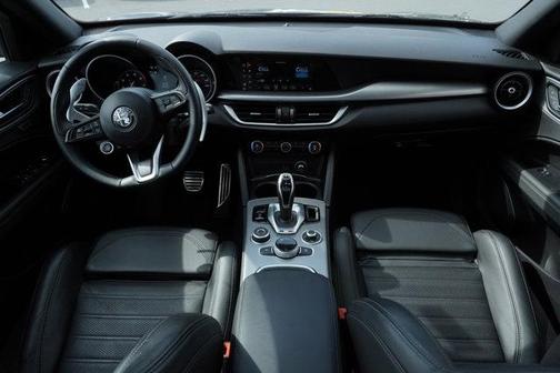 2023 Alfa Romeo Stelvio Veloce
