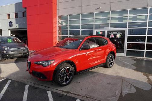 2025 Alfa Romeo Stelvio Base