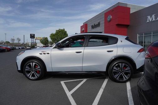 2025 Maserati Grecale Folgore Base