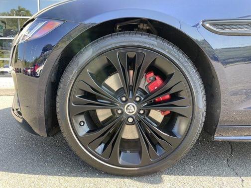 2024 Jaguar XF R-Dynamic SE