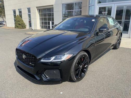 2024 Jaguar XF R-Dynamic SE