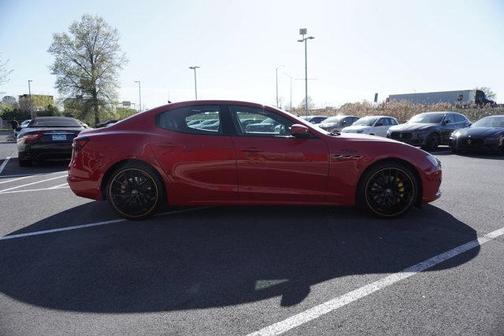 2022 Maserati Ghibli F Tributo Q4
