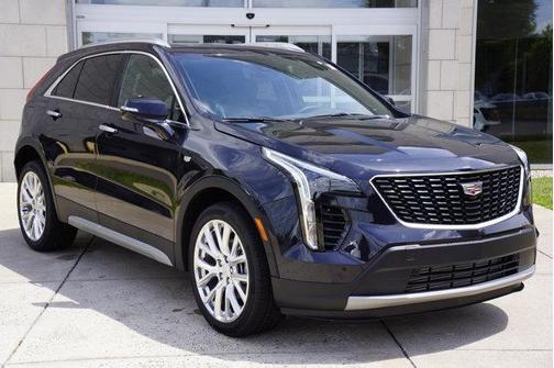 2022 Cadillac XT4 Premium Luxury