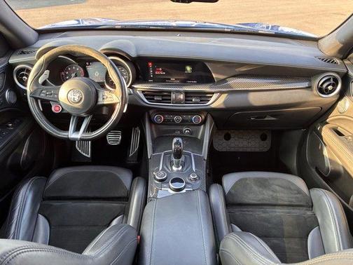 2019 Alfa Romeo Stelvio Quadrifoglio