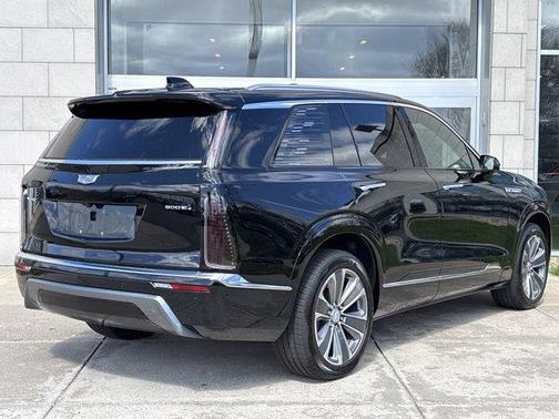 2026 Cadillac VISTIQ Luxury