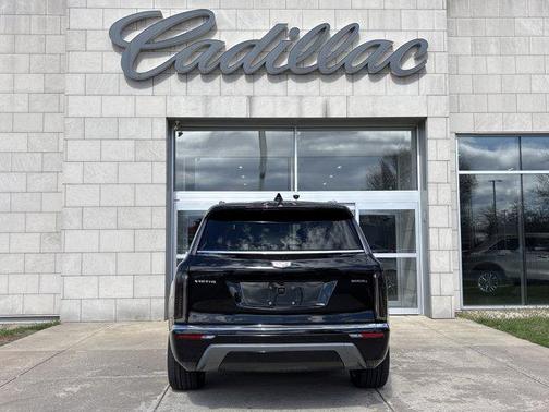 2026 Cadillac VISTIQ Luxury