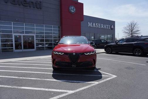 2025 Alfa Romeo Tonale Base
