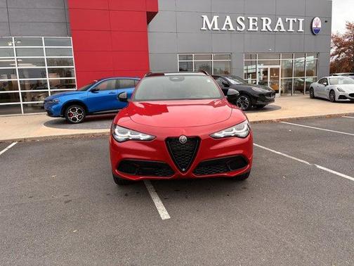 2025 Alfa Romeo Stelvio Base
