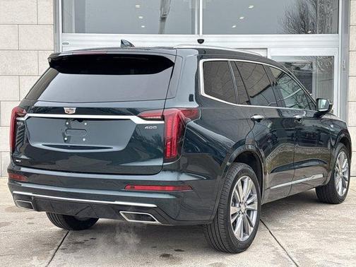 2025 Cadillac XT6 Premium Luxury AWD