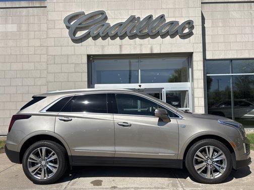 2022 Cadillac XT5 Premium Luxury