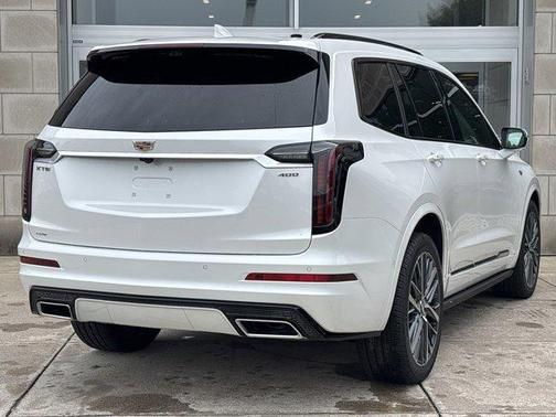 2025 Cadillac XT6 Sport AWD