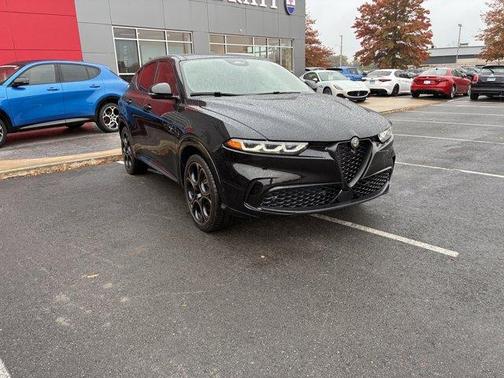 2025 Alfa Romeo Tonale Base