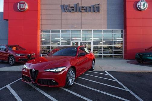 2025 Alfa Romeo Giulia Base