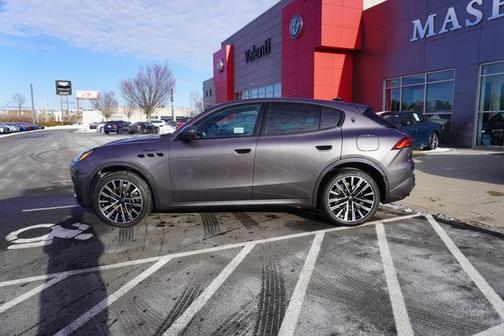 Grigio 2025 Maserati Grecale Modena