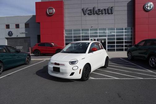 2024 FIAT 500e Base