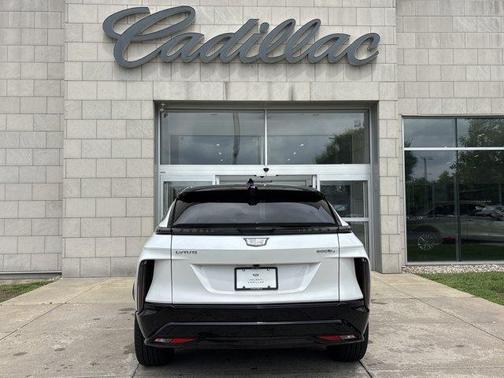 2025 Cadillac LYRIQ Sport