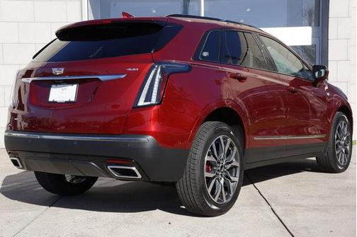 2025 Cadillac XT5 Sport