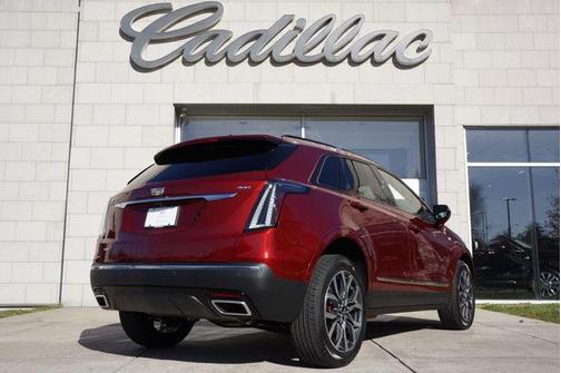 2025 Cadillac XT5 Sport