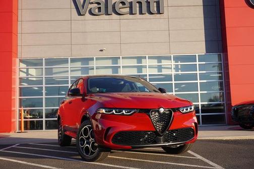 2025 Alfa Romeo Tonale Base