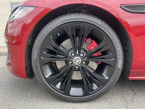 2024 Jaguar XF R-Dynamic SE