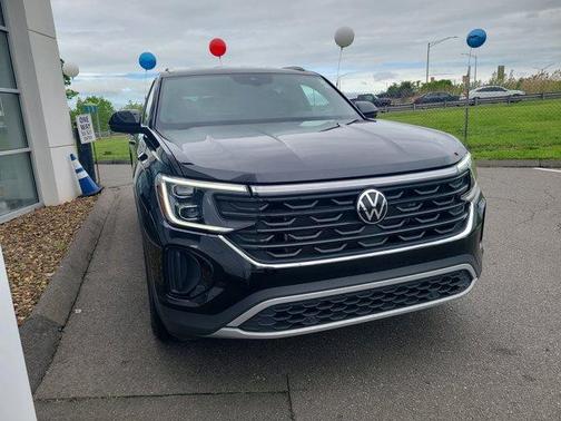 2024 Volkswagen Atlas Cross Sport 2.0T SE