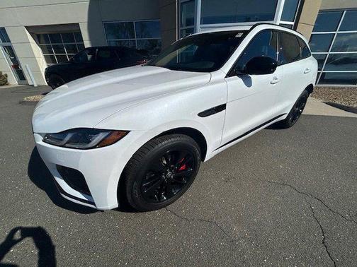 2025 Jaguar F-PACE P400 R-Dynamic S