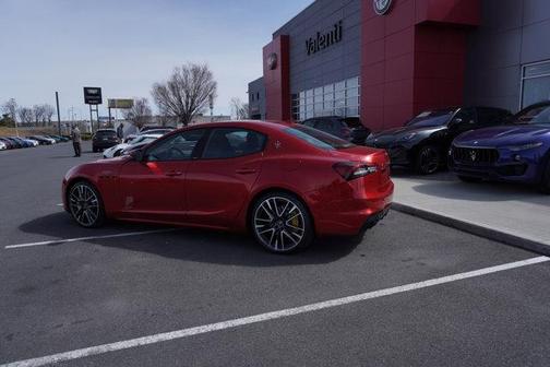 2022 Maserati Ghibli Trofeo