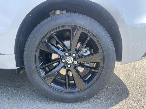 2025 Jaguar F-PACE P250 R-Dynamic S