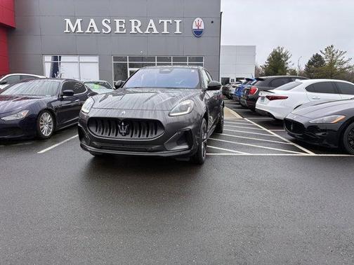 Grigio 2025 Maserati Grecale Folgore Base