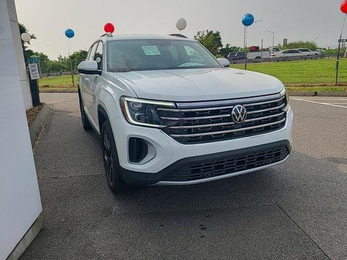 2024 Volkswagen Atlas 2.0T SE