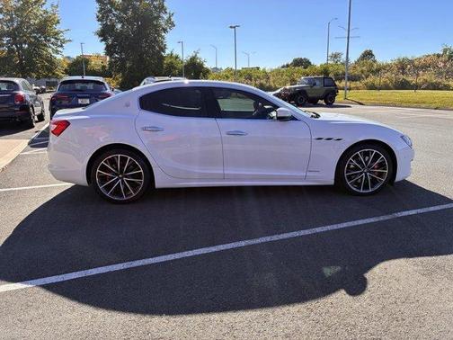 2019 Maserati Ghibli GranLusso