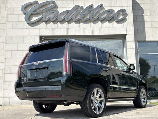 2016 Cadillac Escalade Premium