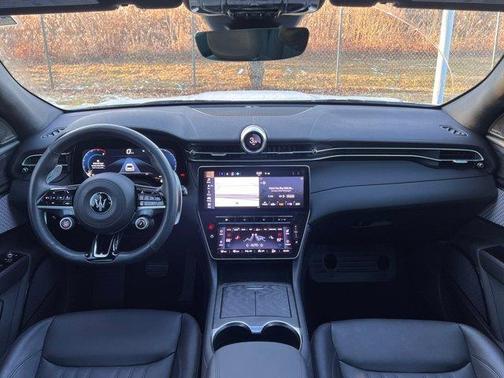 2023 Maserati Grecale Modena