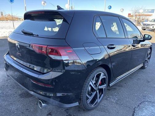 Mythos Black Metallic 2025 Volkswagen Golf GTI 2.0T SE