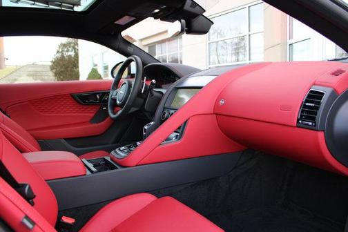 2023 Jaguar F-TYPE R