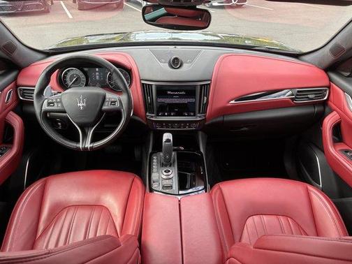 2022 Maserati Levante Modena