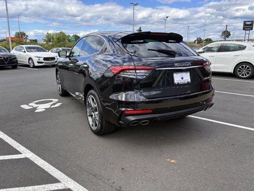 2022 Maserati Levante Modena