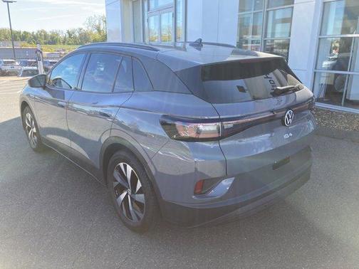 2023 Volkswagen ID.4 Pro