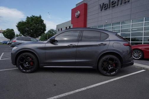 2023 Alfa Romeo Stelvio Veloce