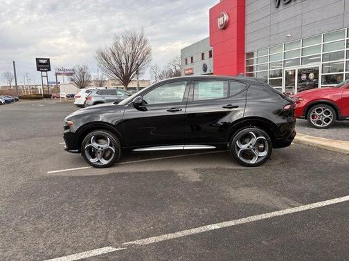 Alfa Black 2026 Alfa Romeo Tonale Sport Speciale