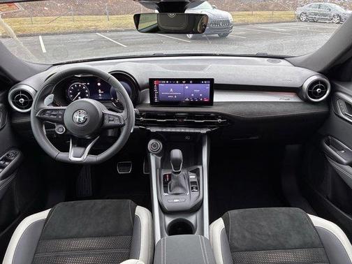 Alfa Black 2026 Alfa Romeo Tonale Sport Speciale