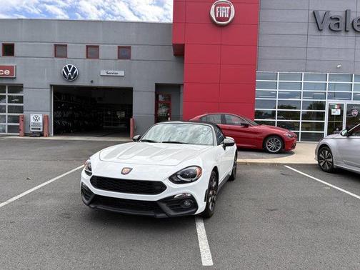 2018 FIAT 124 Spider Abarth