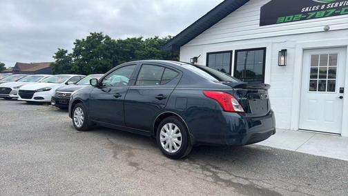 2017 Nissan Versa 1.6 S+