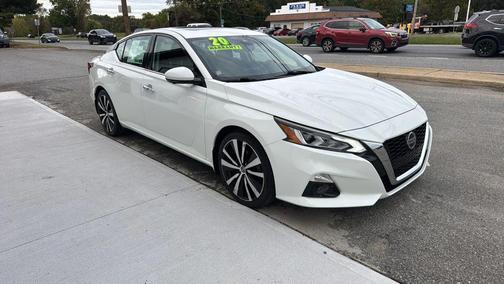 2020 Nissan Altima Platinum VC-Turbo FWD
