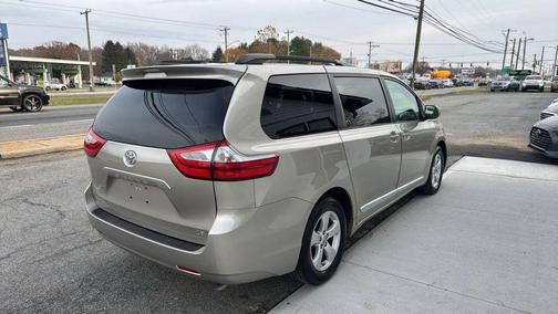 2015 Toyota Sienna LE
