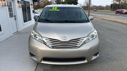 2015 Toyota Sienna LE