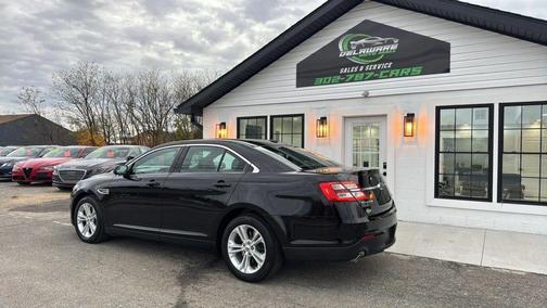 2018 Ford Taurus SEL Sedan 4D