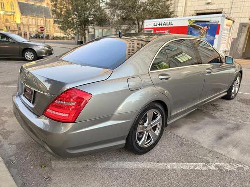 2010 Mercedes-Benz S-Class S 550 Sedan 4D